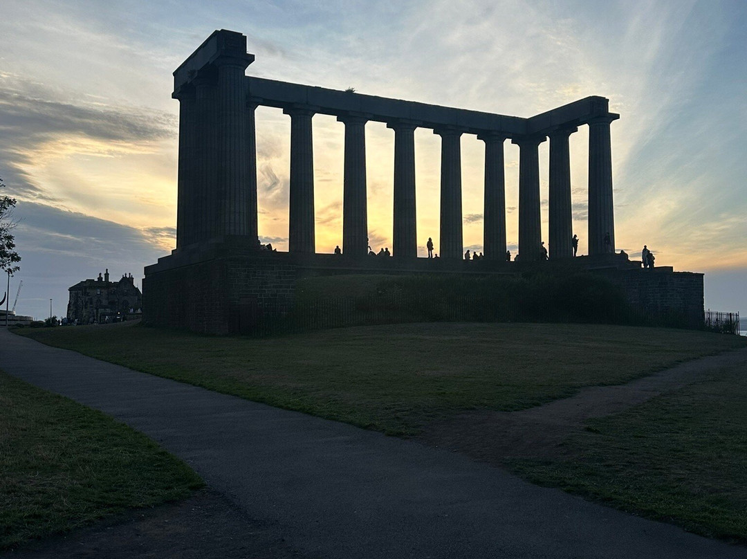 国家纪念碑-爱丁堡必去景点