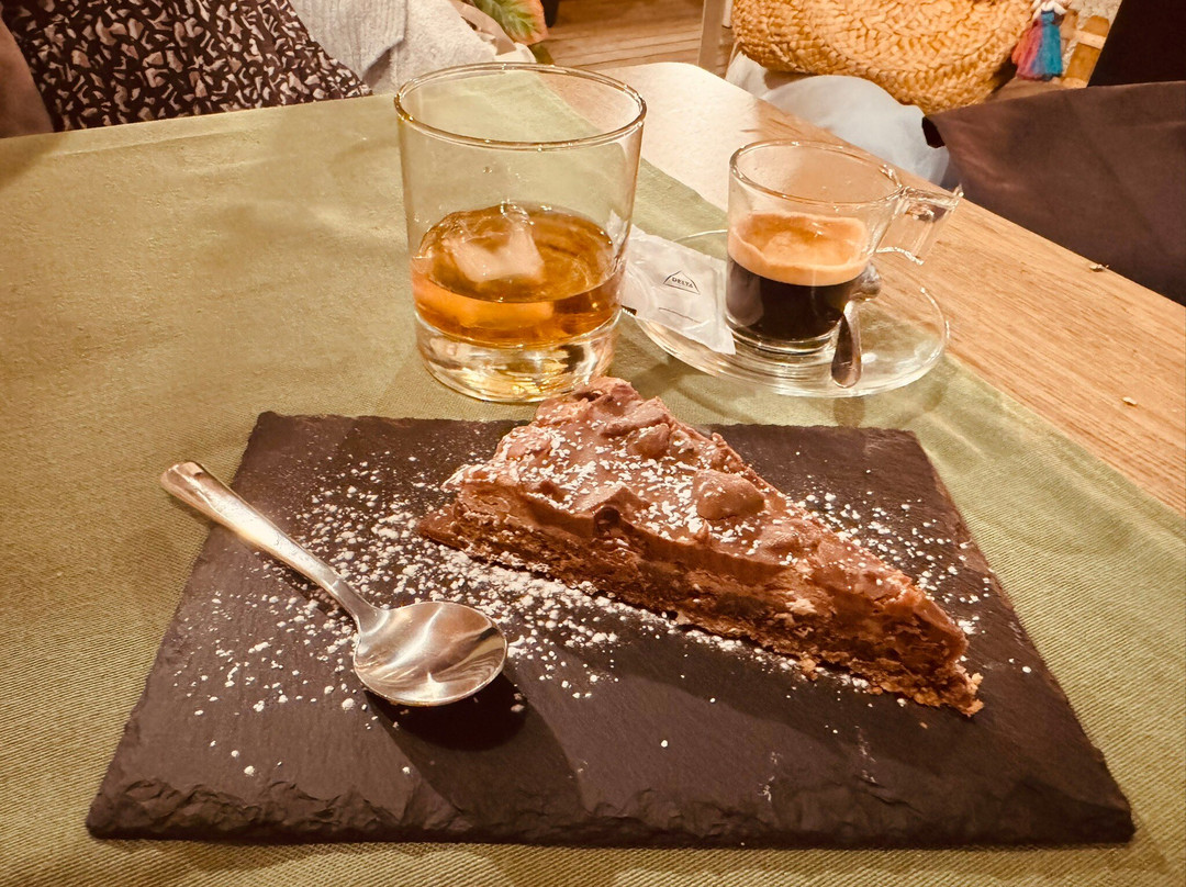 The Garden Restaurant By Império