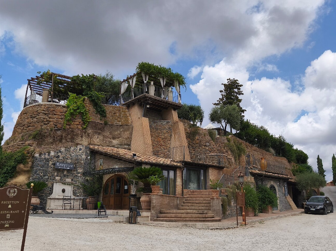 黎莱斯卡斯特隆波齐亚酒店主图