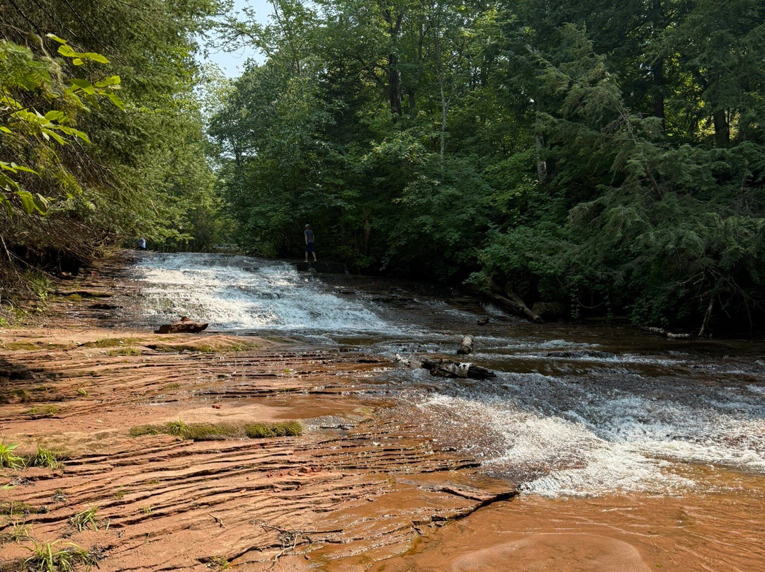 Siskiwit Falls-Cornucopia必去景点