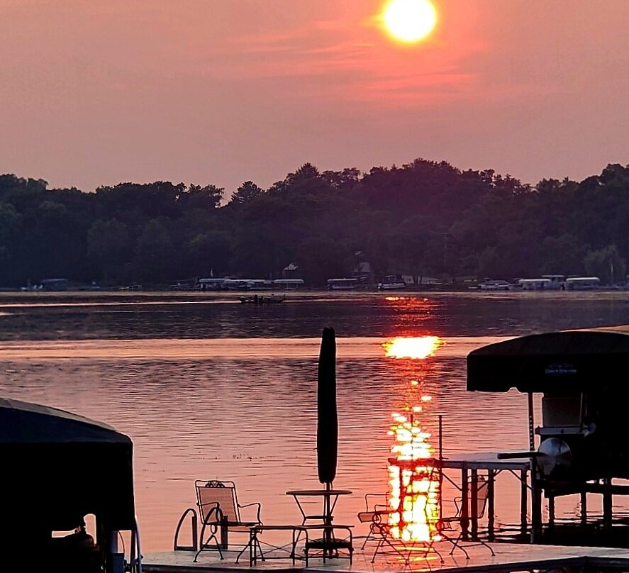 Lake Ripley Lodge主图