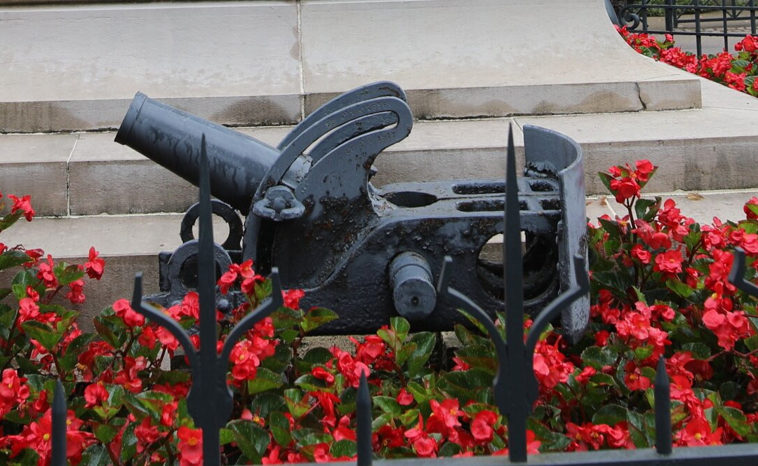 Monument Aux Morts - Seurre-Seurre必去景点