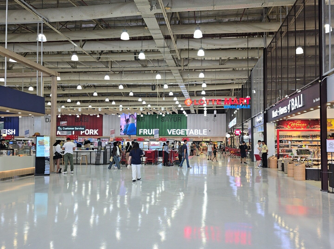 Lotte Mart Wholesale Bali-登巴萨必去景点