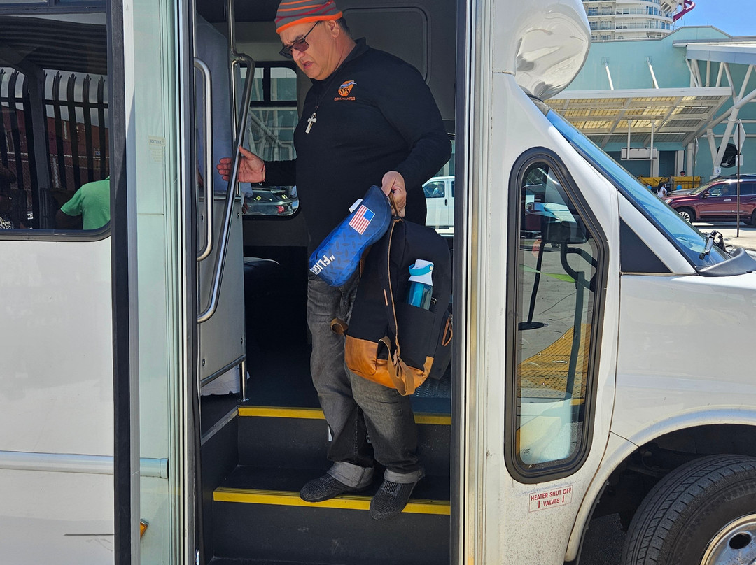 South Florida Shuttles-劳德代尔堡必去景点