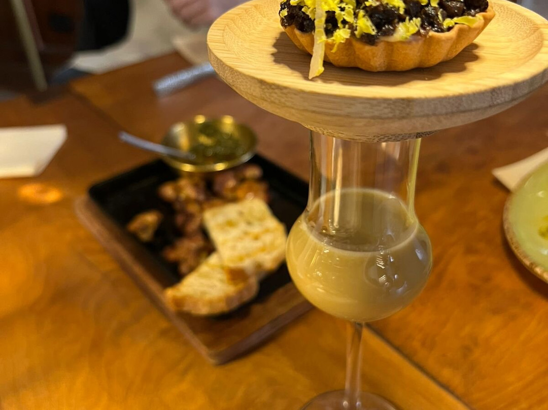 Aima Restaurant
