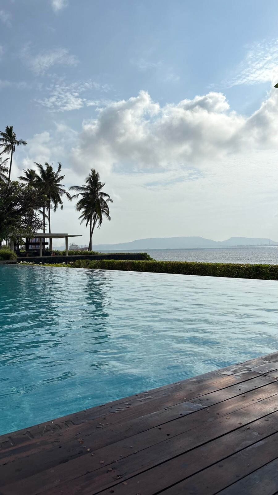 Dialoog Banyuwangi-泳池