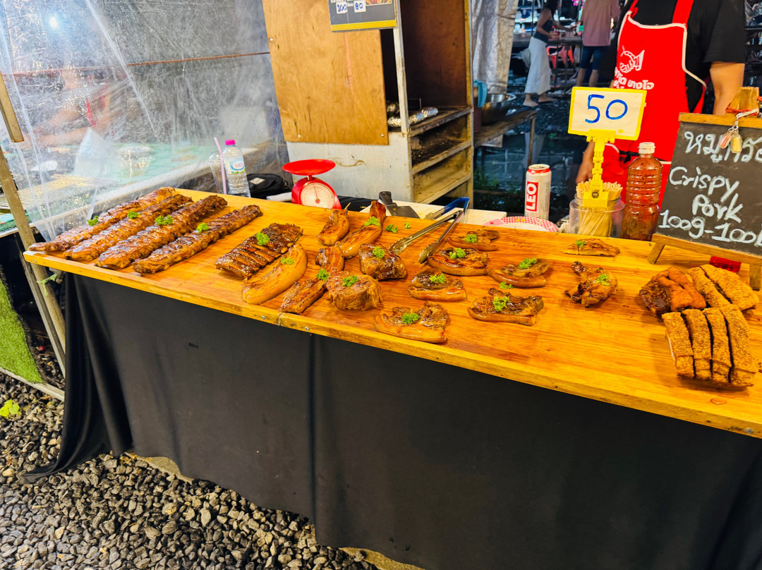 Night Market-呈塔累必去景点