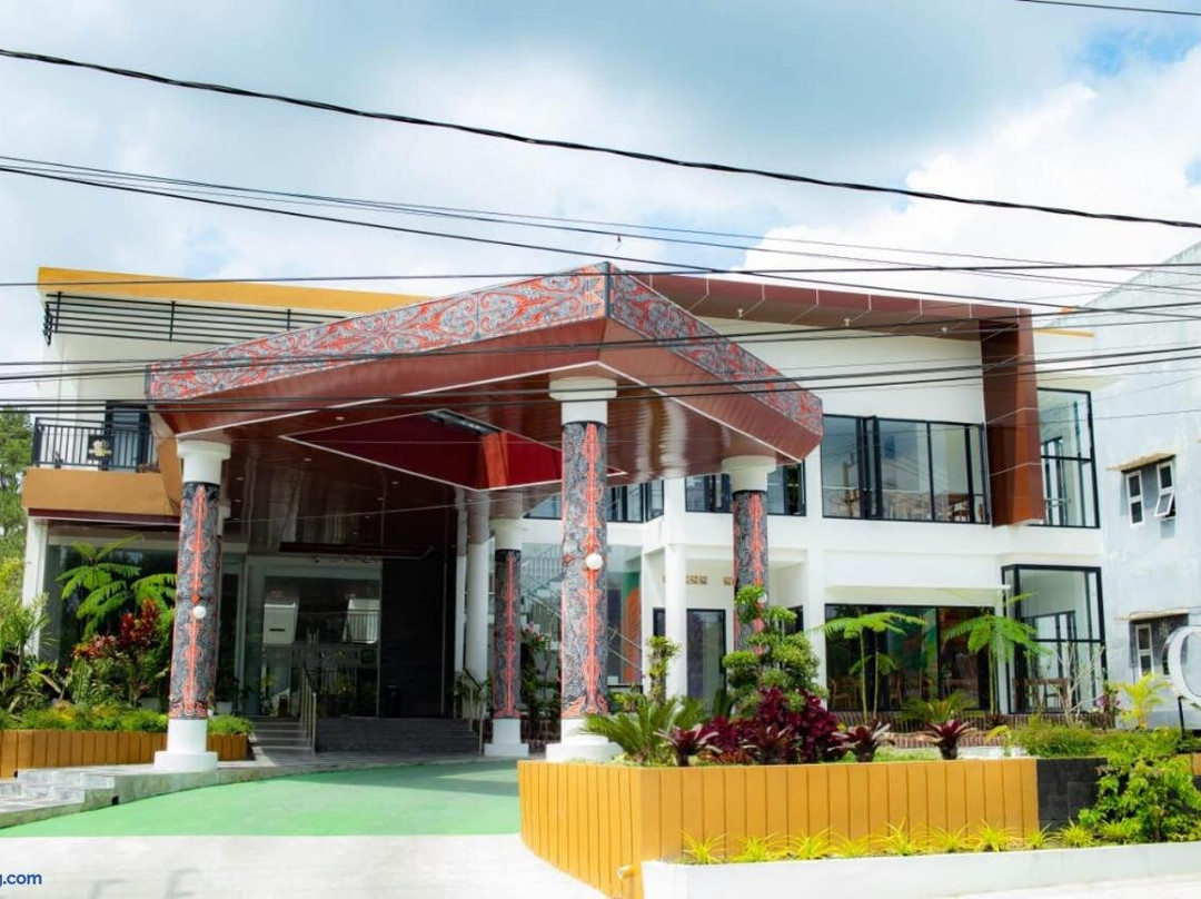 Queen Parrona Hotel By Sativa