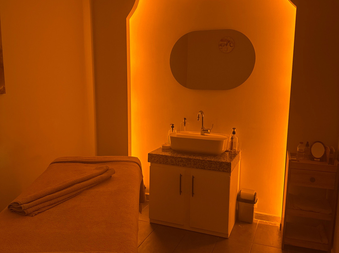 Massage Bei Adam-西代必去景点