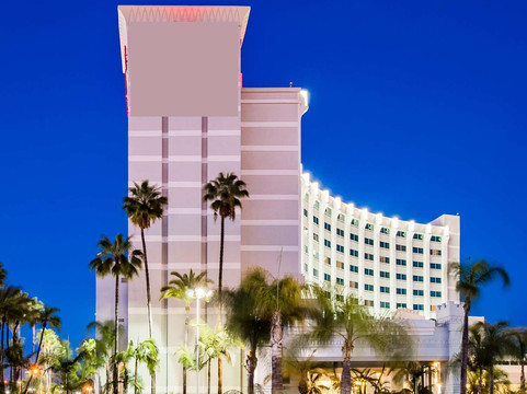 科默斯娱乐场酒店主图