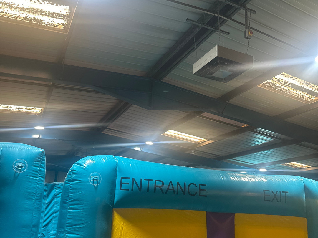 Jumpin Fun Inflatable Park Rochester-罗契斯特必去景点