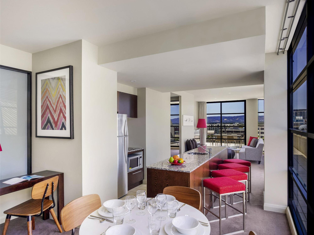 阿德莱德曼特拉汉德马尔什广场酒店