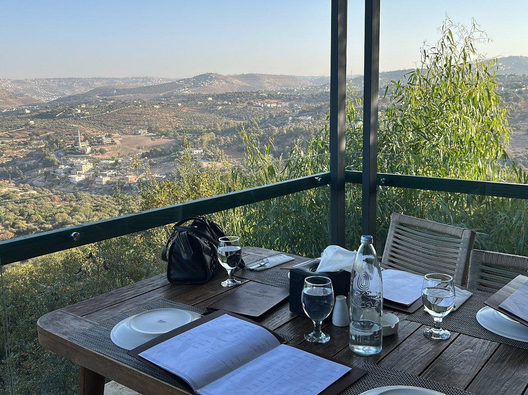 Mountain Breeze Lodge & Resort主图