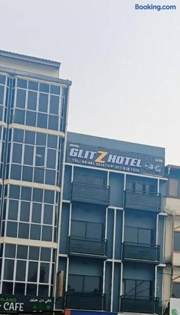 Glitz Hotel