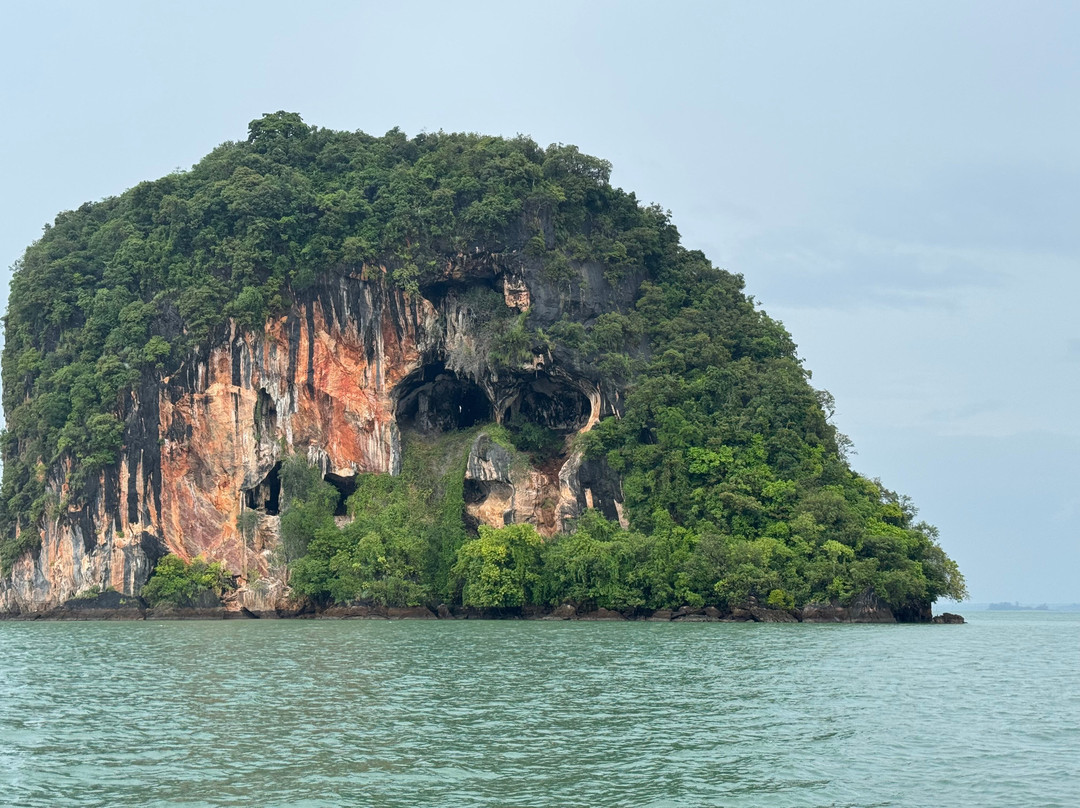 Koh Phee & Koh Talabeng - Day Trip by Talabeng Sea Kayaking-兰塔岛必去景点