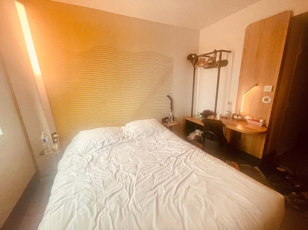 巴黎门德利拉斯住宿加早餐酒店主图