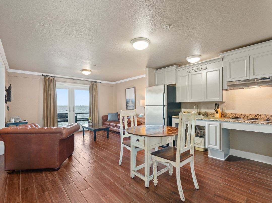 Oasis Suites Hotel主图