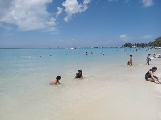 蒙舒瓦西海滩-蒙特乔伊喜必去景点