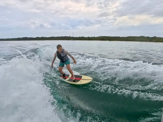 Gold Coast Wake Boat Adventures-拉布拉多必去景点