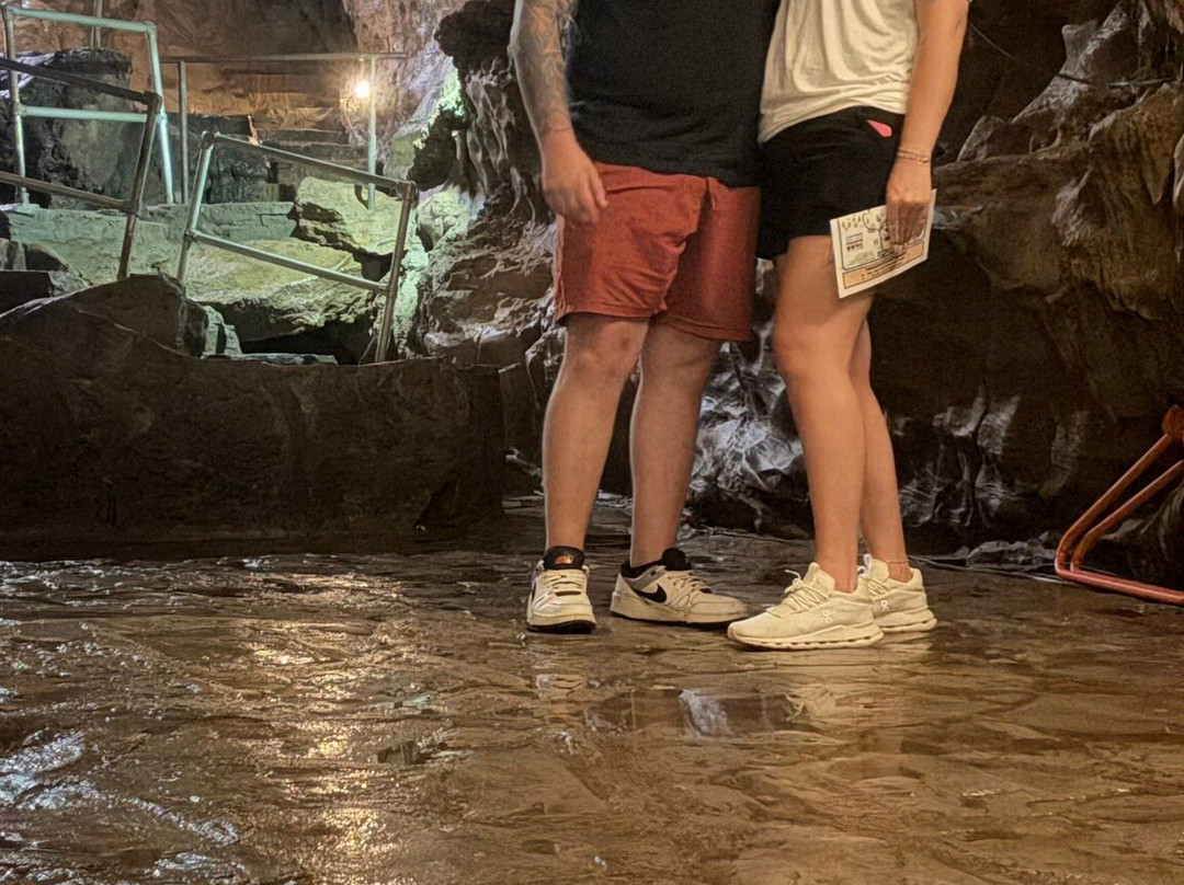 Frozen Niagara-Mammoth Cave必去景点