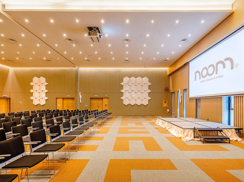 Noom酒店阿比让高原主图