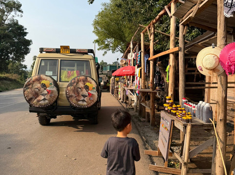 Lulu safaris, uganda-坎帕拉必去景点