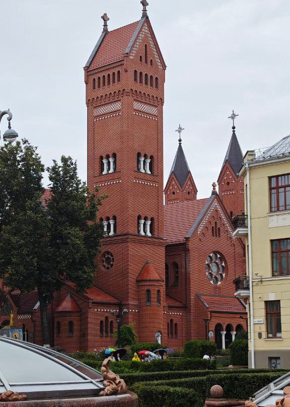 Church of Saints Simon and Helena-明斯克必去景点