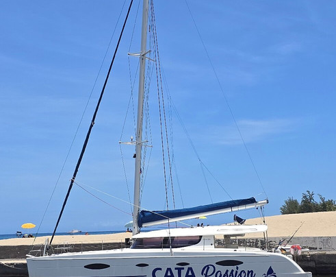 Croisieres & Decouvertes - Le Grand Bleu-圣吉尔莱班必去景点