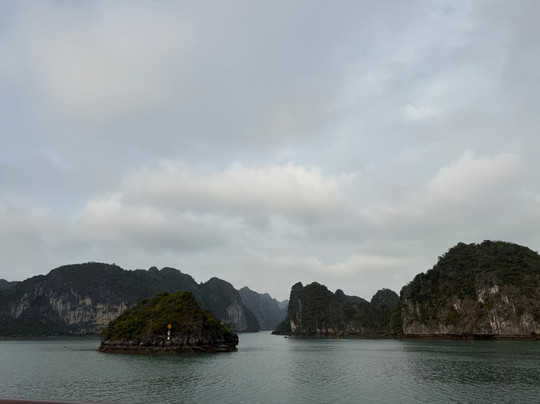 Orchid Cruises-下龙湾必去景点