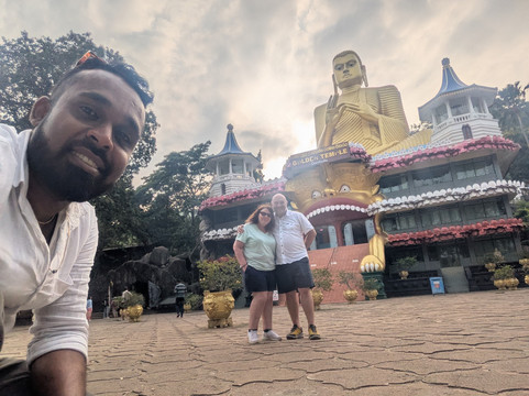 Tuk Tuk Laka-康提必去景点