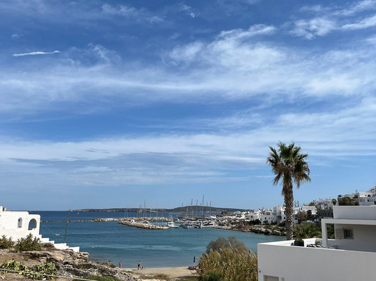 Adonis Hotel & Apartments主图