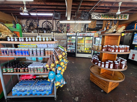 Bob Roth's New River Groves-戴维必去景点