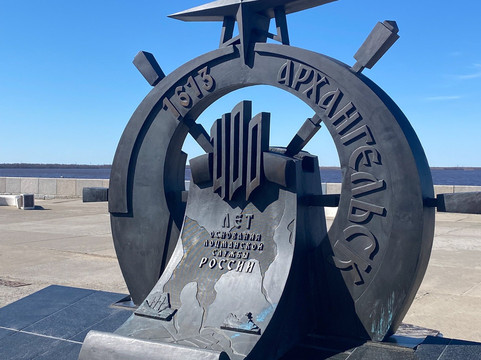 Monument to the Pilots of Russia-阿尔汉格尔斯克必去景点