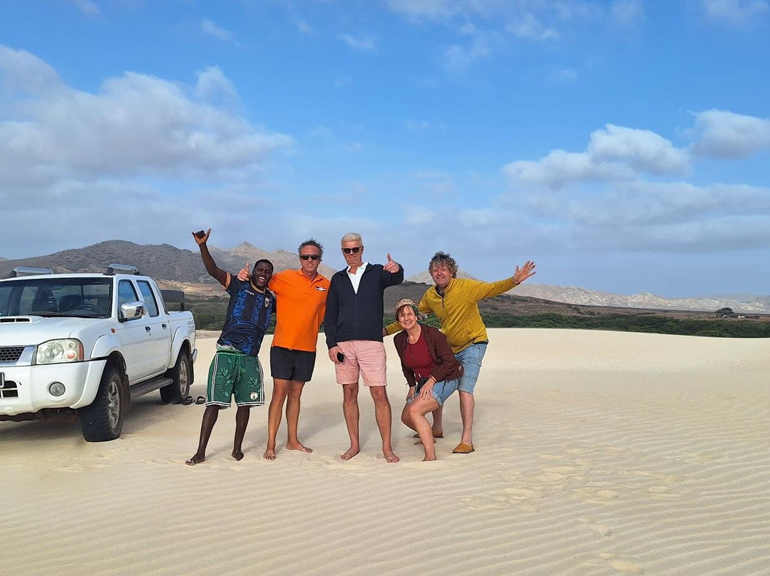 SolaCyberTours-萨尔雷必去景点