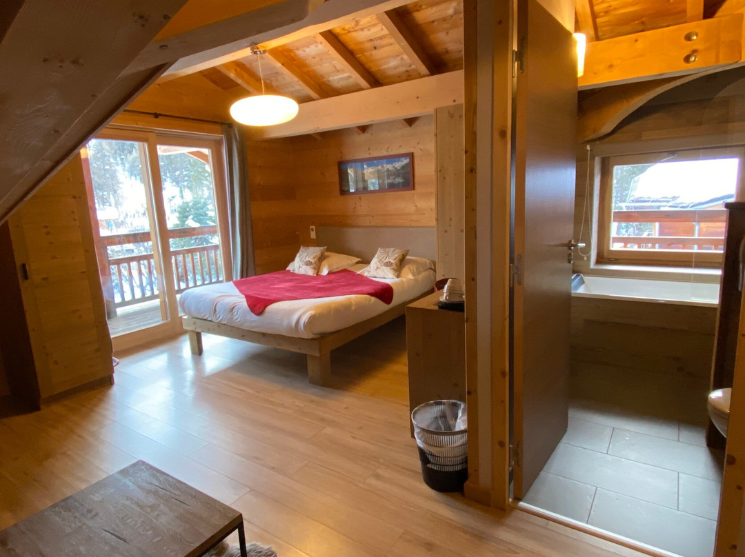 Hôtel - Bar - Restaurant Les Escondus主图