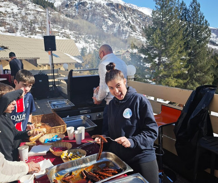 布里昂松塞尔舍瓦利耶 VVF 酒店主图