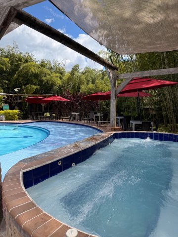 Finca Hotel Wayra-泳池