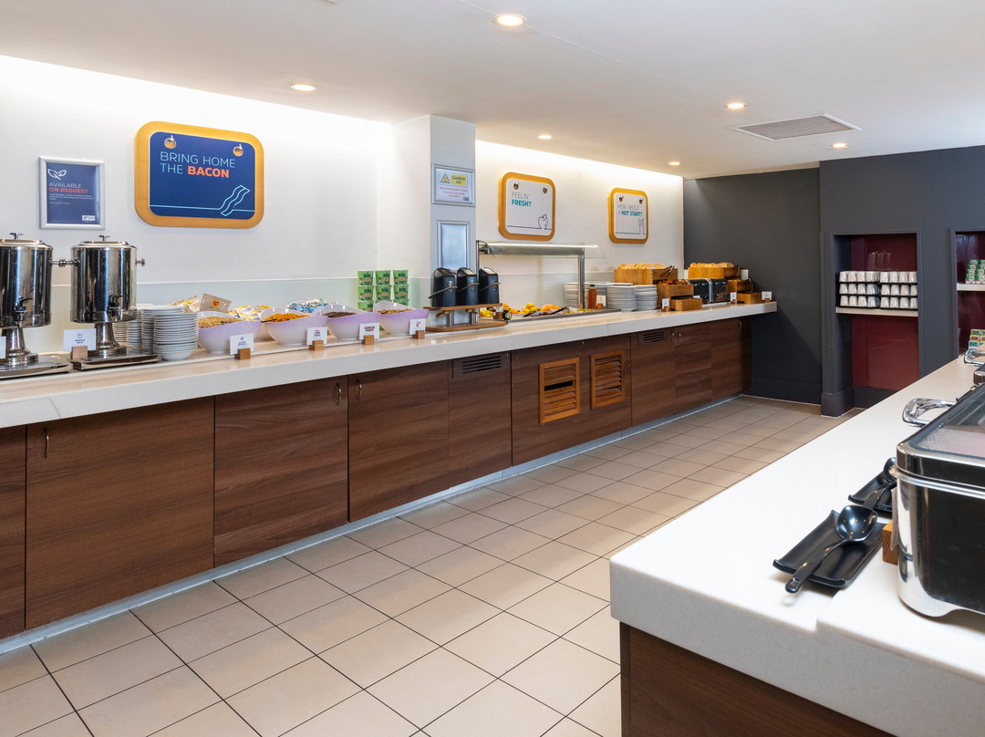 米尔顿凯恩斯智选假日酒店主图