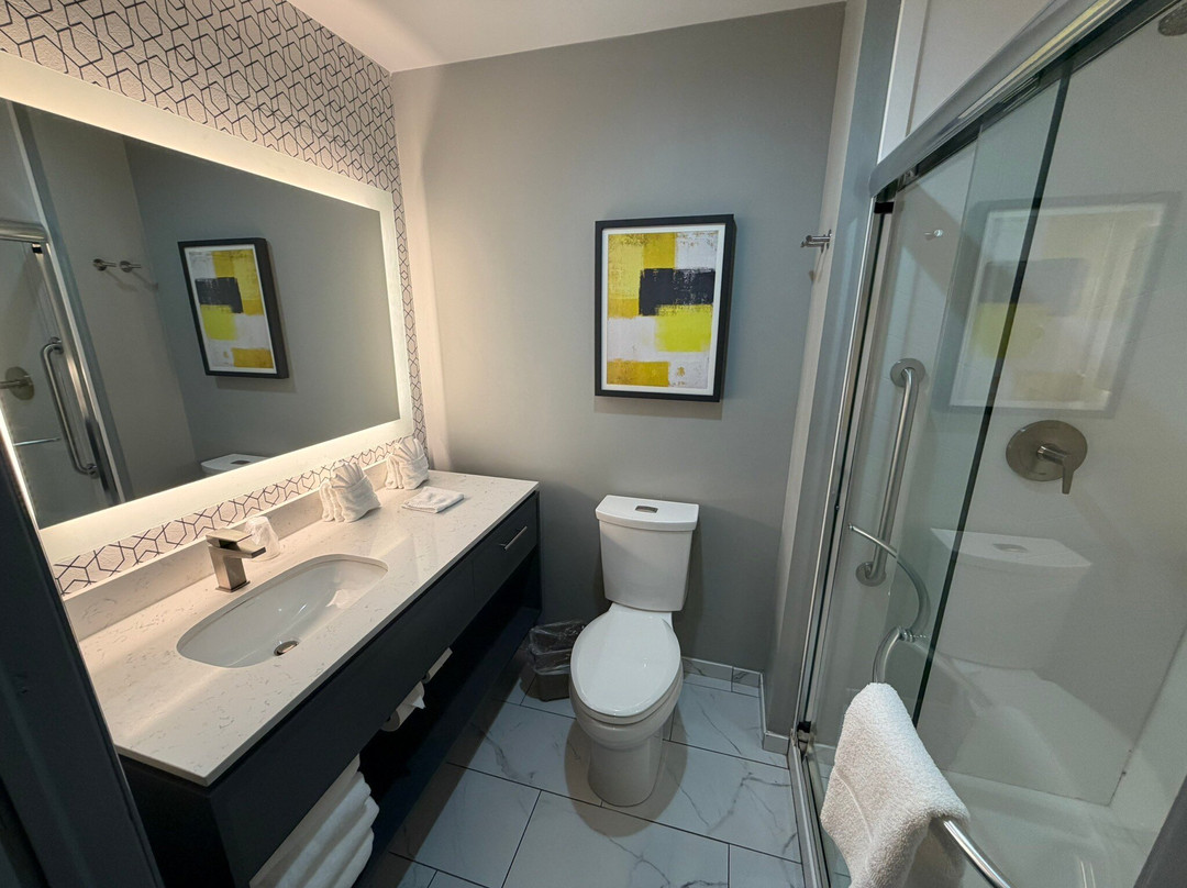 常绿冒险酒店套房主图