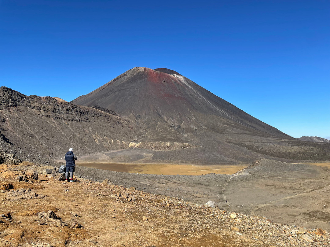 Tongariro Crossing Shuttles-汤加里罗国家公园必去景点