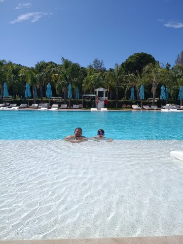 雷纳姆卡里亚酒店-泳池