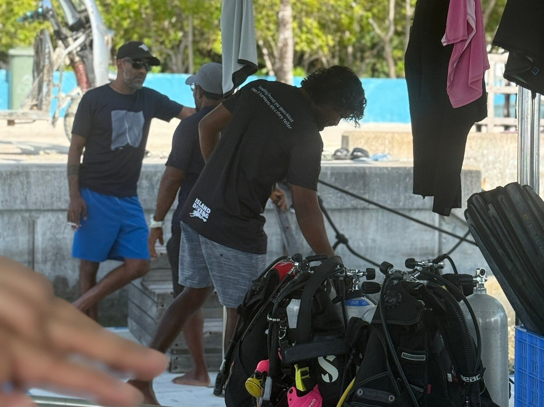 Island Divers-迪古拉赫岛必去景点