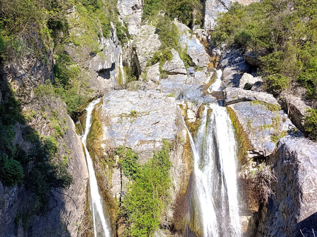 Cascade de l'Ucelluline-San-Nicolao必去景点