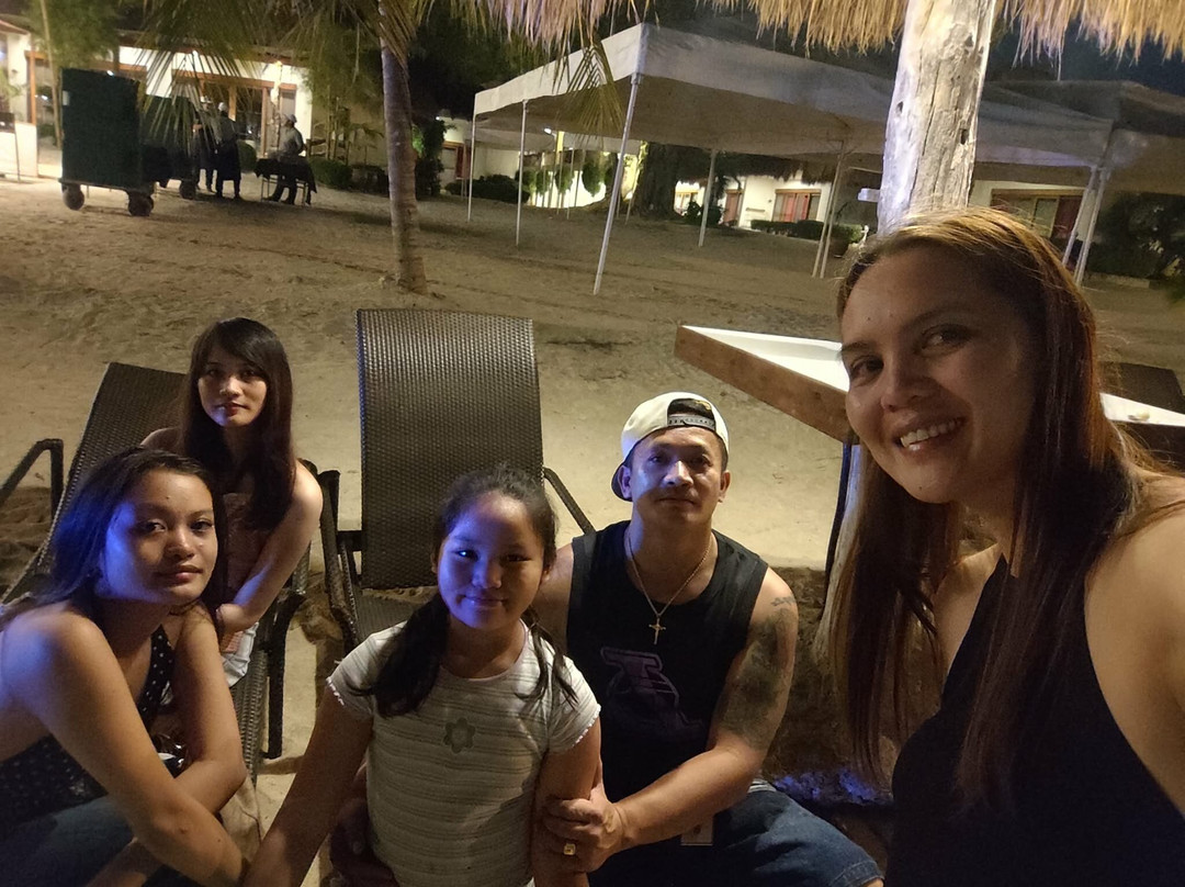 蓝水马里巴哥海滩度假村主图