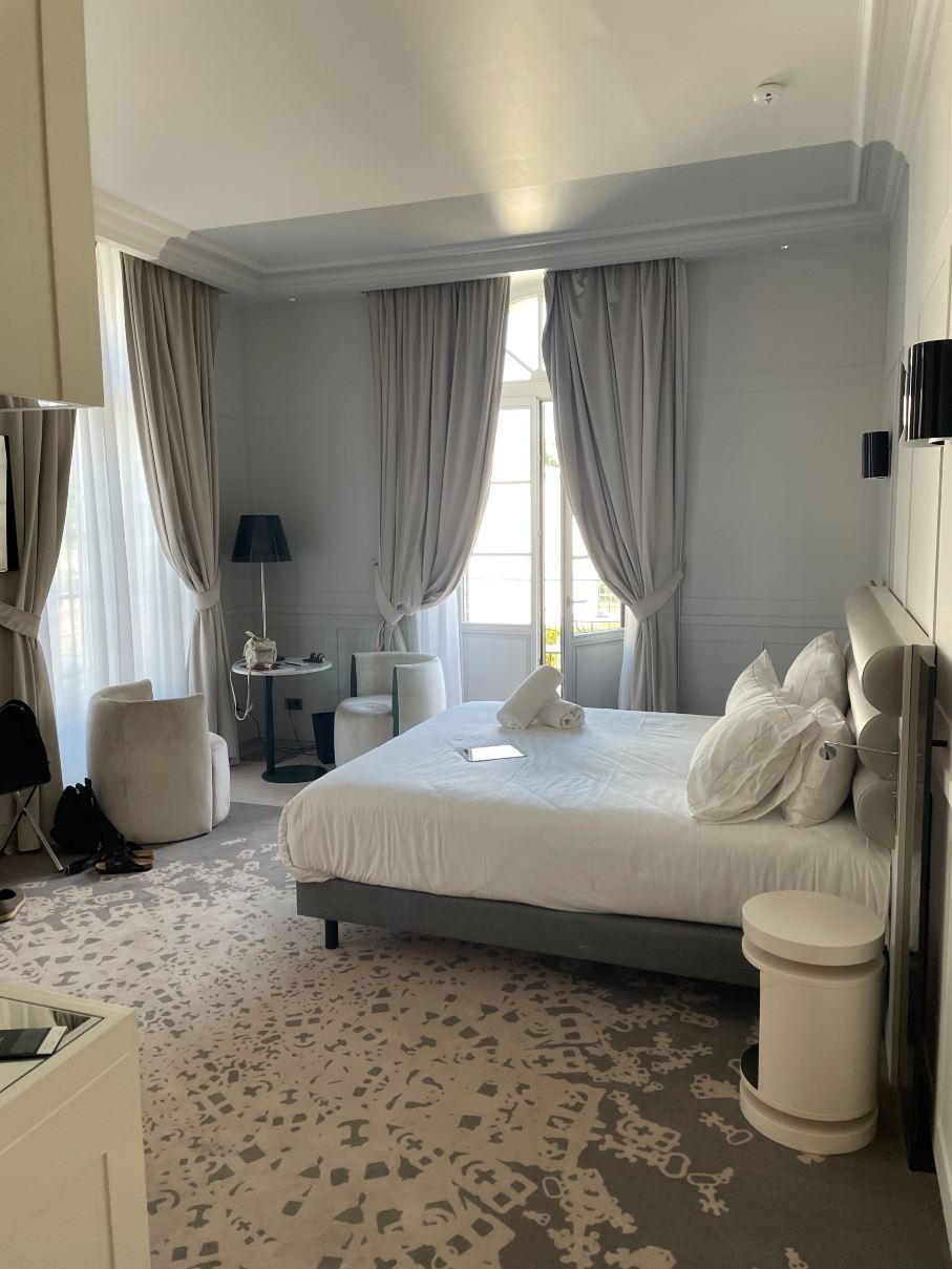 特鲁瓦 La Licorne 美憬阁水疗酒店-旅行者
