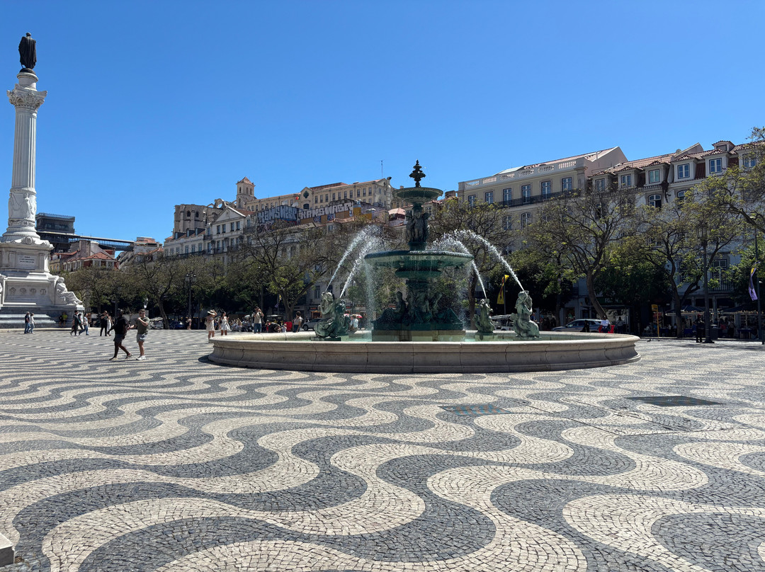 Praça Dom Pedro IV-里斯本必去景点