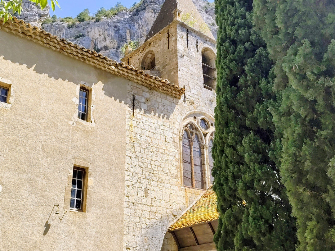 Moustiers-Sainte-Marie  Office de Tourisme-穆斯捷-圣玛丽必去景点