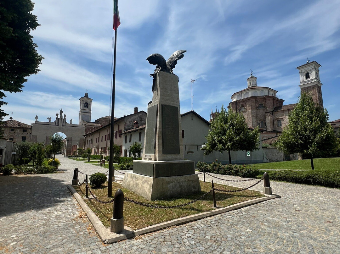 Centro Storico di Cherasco-凯拉斯科必去景点