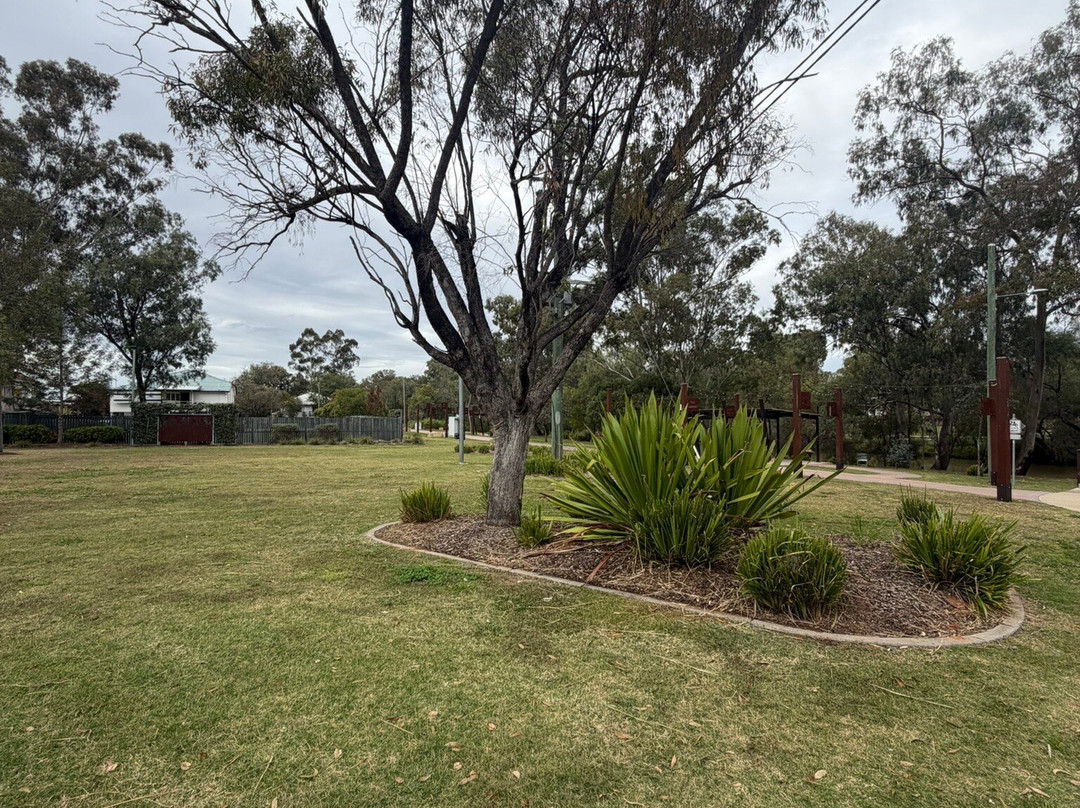 Myall Creek Parklands Walkway-多尔比必去景点