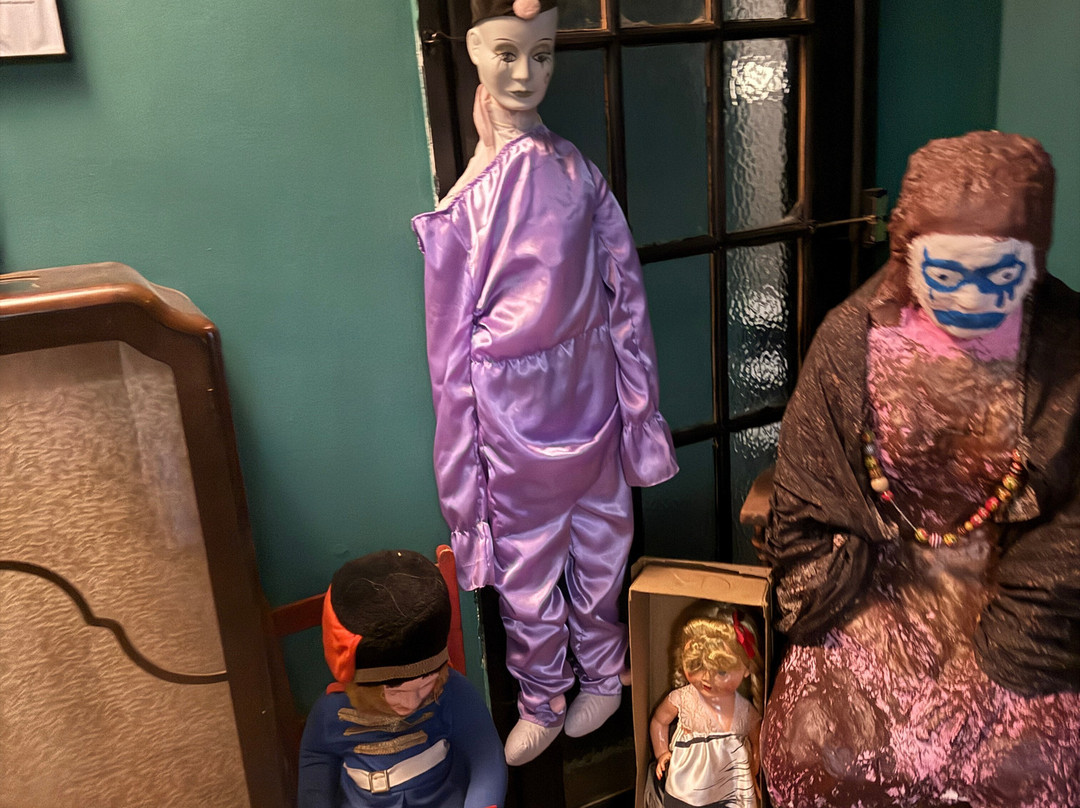 Hanbury Arms Haunted Hotel & Museum-Pontypool必去景点